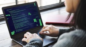 چالش های دختران برنامه نویس