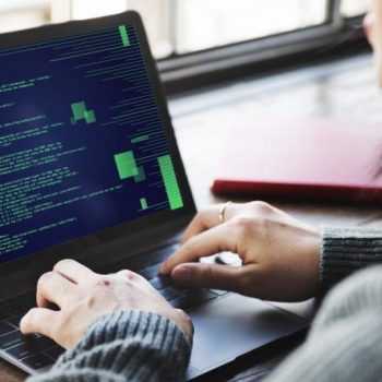 چالش های دختران برنامه نویس